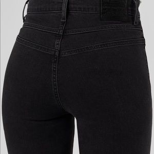 Levi Ankle Skinny Jeans